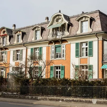 아파트 Luxury Justingerweg